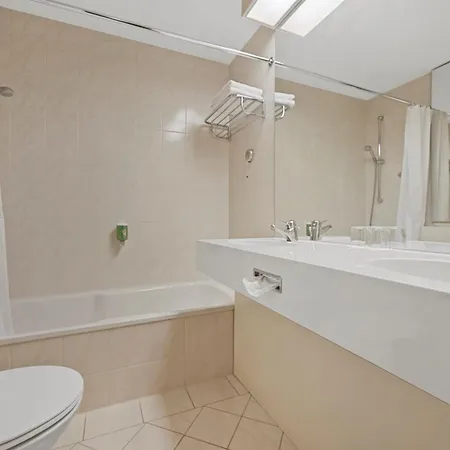 شقة Schwarzwaldapartment Nr 17 30qm Doppelbettbett Rustikal التينستيغ